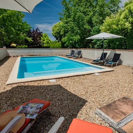 De La Maison Du Bonnesheur Tatil Evi Bonnes (Charente)