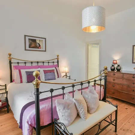 De La Maison Du Bonnesheur * Bonnes