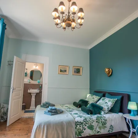 De La Maison Du Bonnesheur *